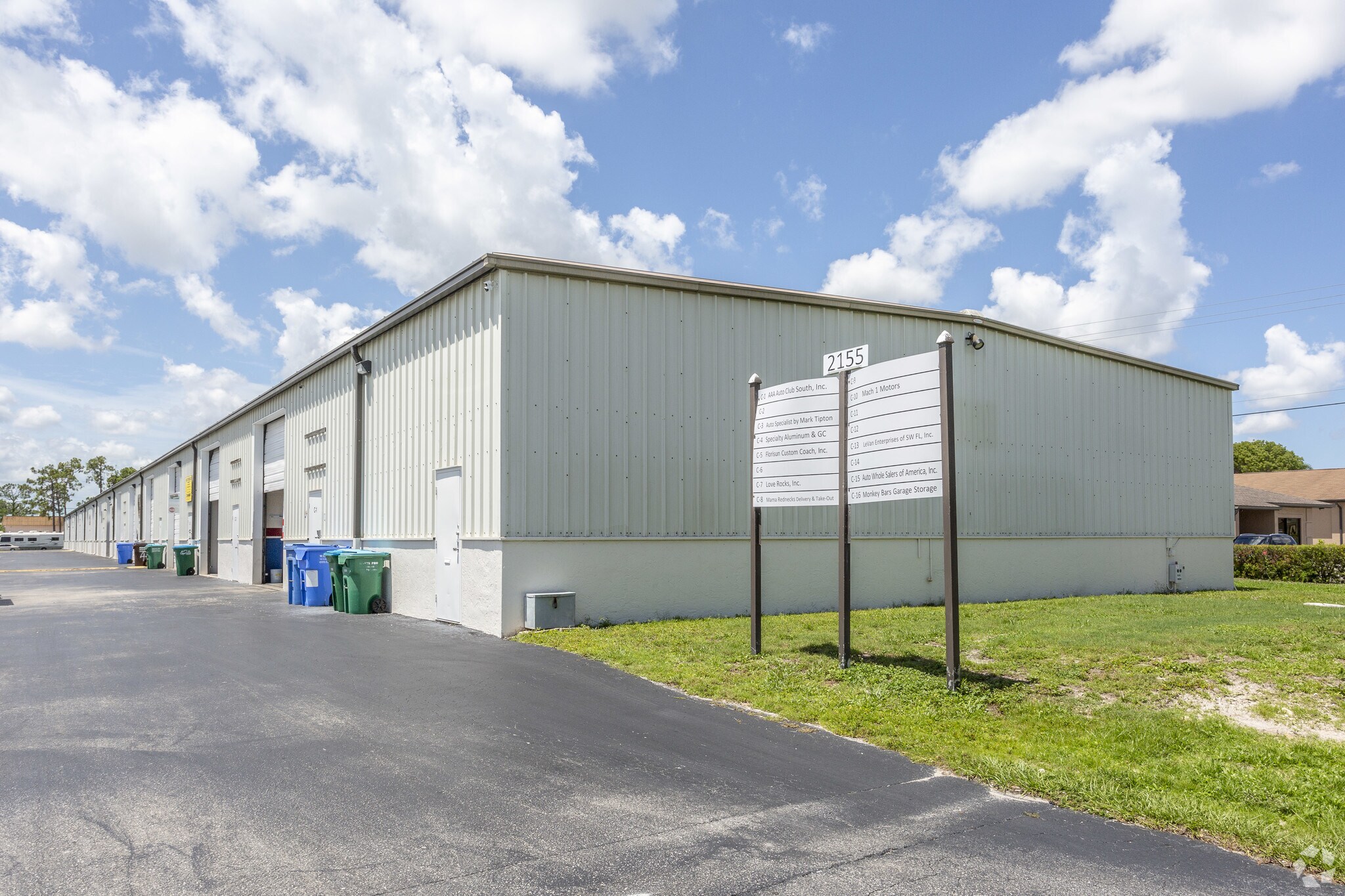 2155 Andrea Ln, Fort Myers, FL à louer Photo principale- Image 1 de 5