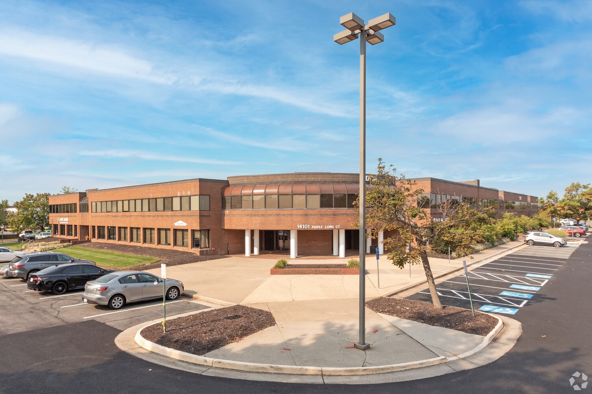 14101 Parke Long Ct, Chantilly, VA for lease Primary Photo- Image 1 of 8