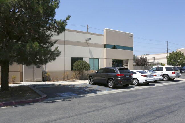 Plus de détails pour 26540 Adams Ave, Murrieta, CA - Industriel à louer