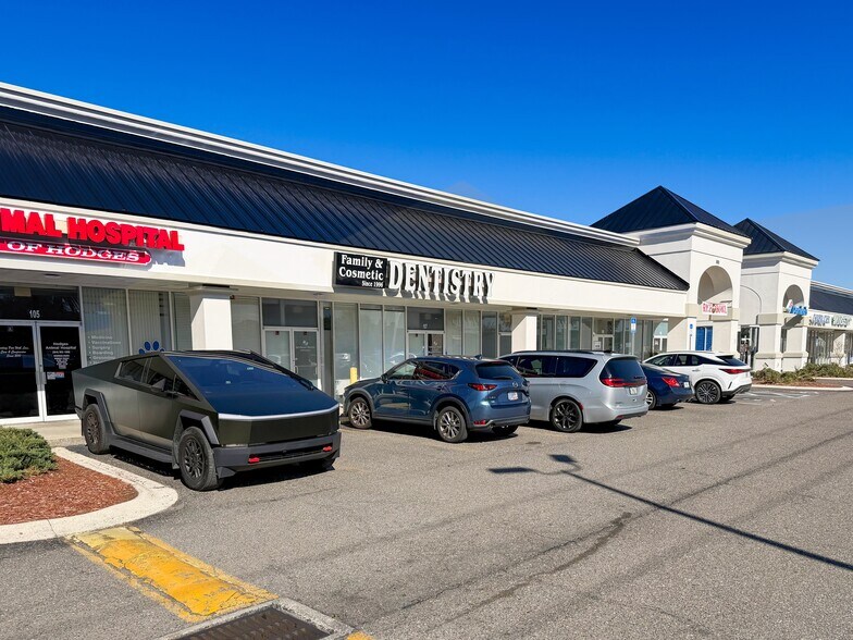 13947 Beach Blvd, Jacksonville, FL à louer - Photo du bâtiment - Image 2 de 8