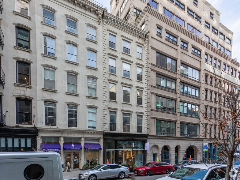 21 Warren St, New York, NY à louer - Photo du bâtiment - Image 2 de 17