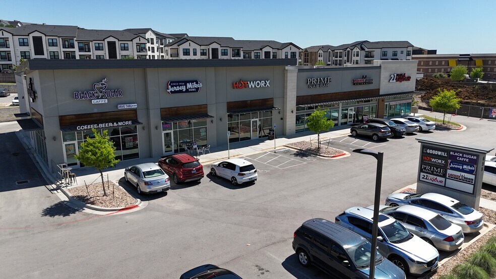 635 University Blvd, Round Rock, TX à vendre - Photo du bâtiment - Image 2 de 8