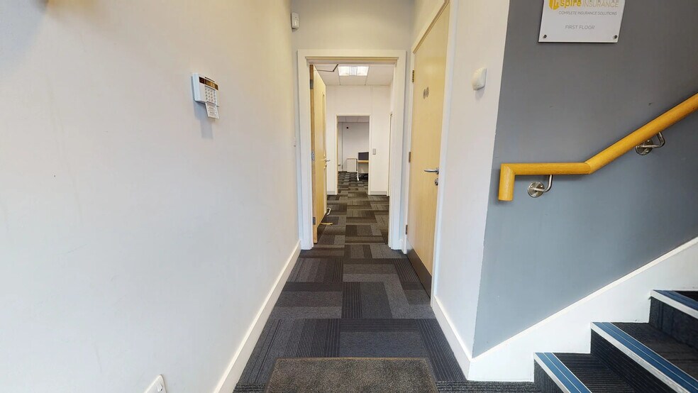 Siskin Pky E, Coventry à louer - Numérisation 3D de Matterport - Image 2 de 13