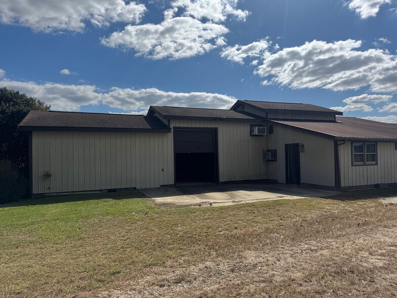 2898 US-701 Hwy, Four Oaks, NC for sale - Building Photo - Image 2 of 11