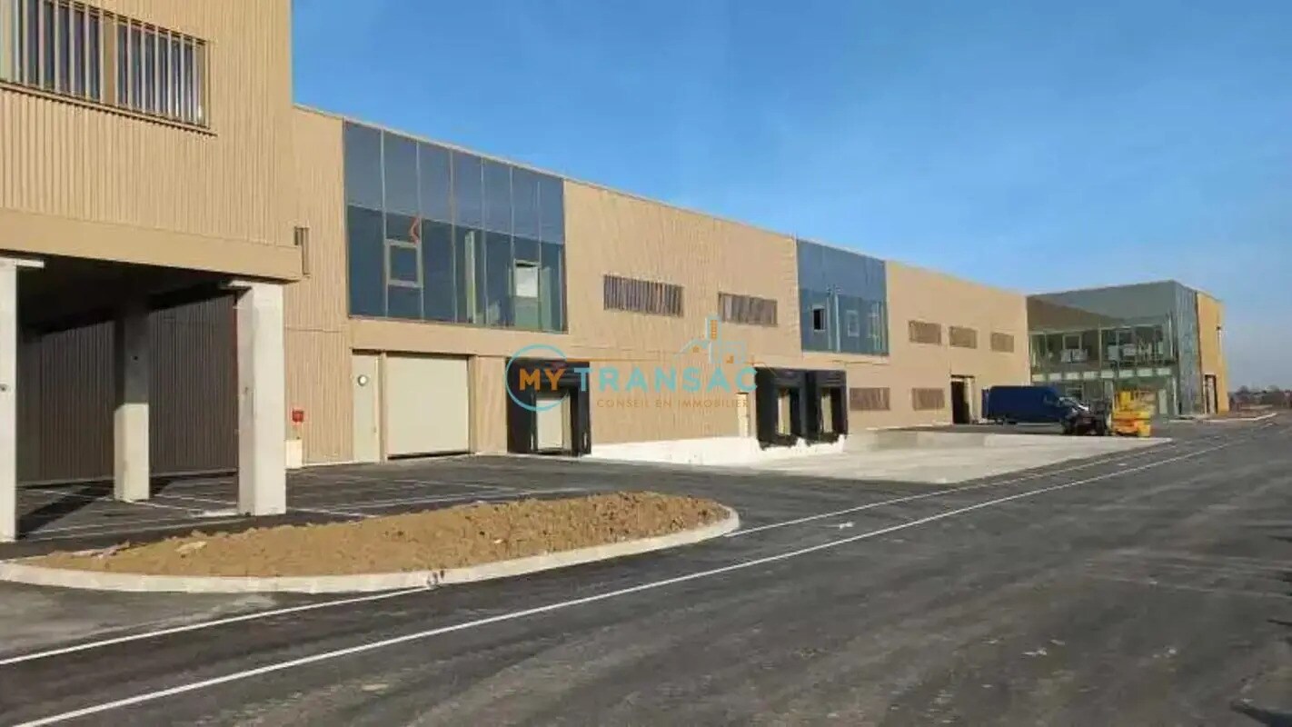 Local d'activités dans Tremblay-en-France à vendre Photo du bâtiment- Image 1 de 8