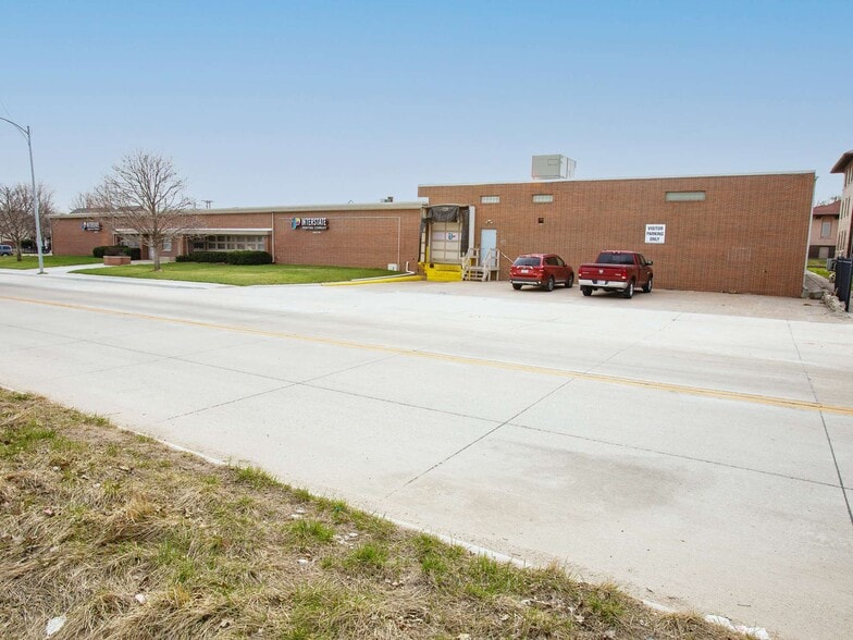 2002 N 16th St, Omaha, NE for sale - Building Photo - Image 3 of 10