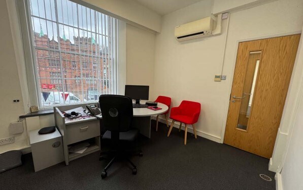 10 Market Sq, Penrith à vendre - Photo intérieure - Image 2 de 7