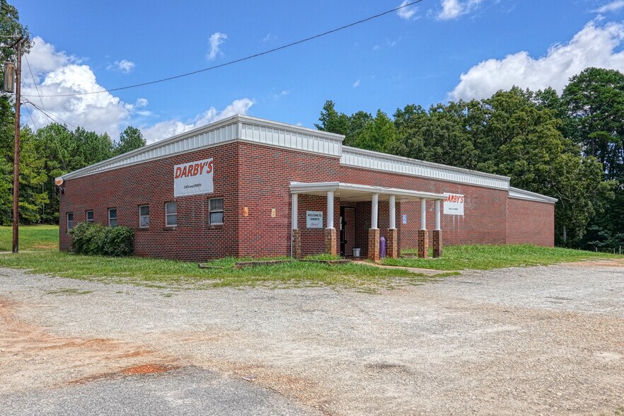 4895 S Pine St, Spartanburg, SC à vendre - Photo du bâtiment - Image 2 de 36