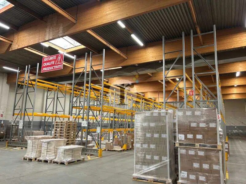 Bureau dans Capinghem à louer Photo intérieure- Image 1 de 6