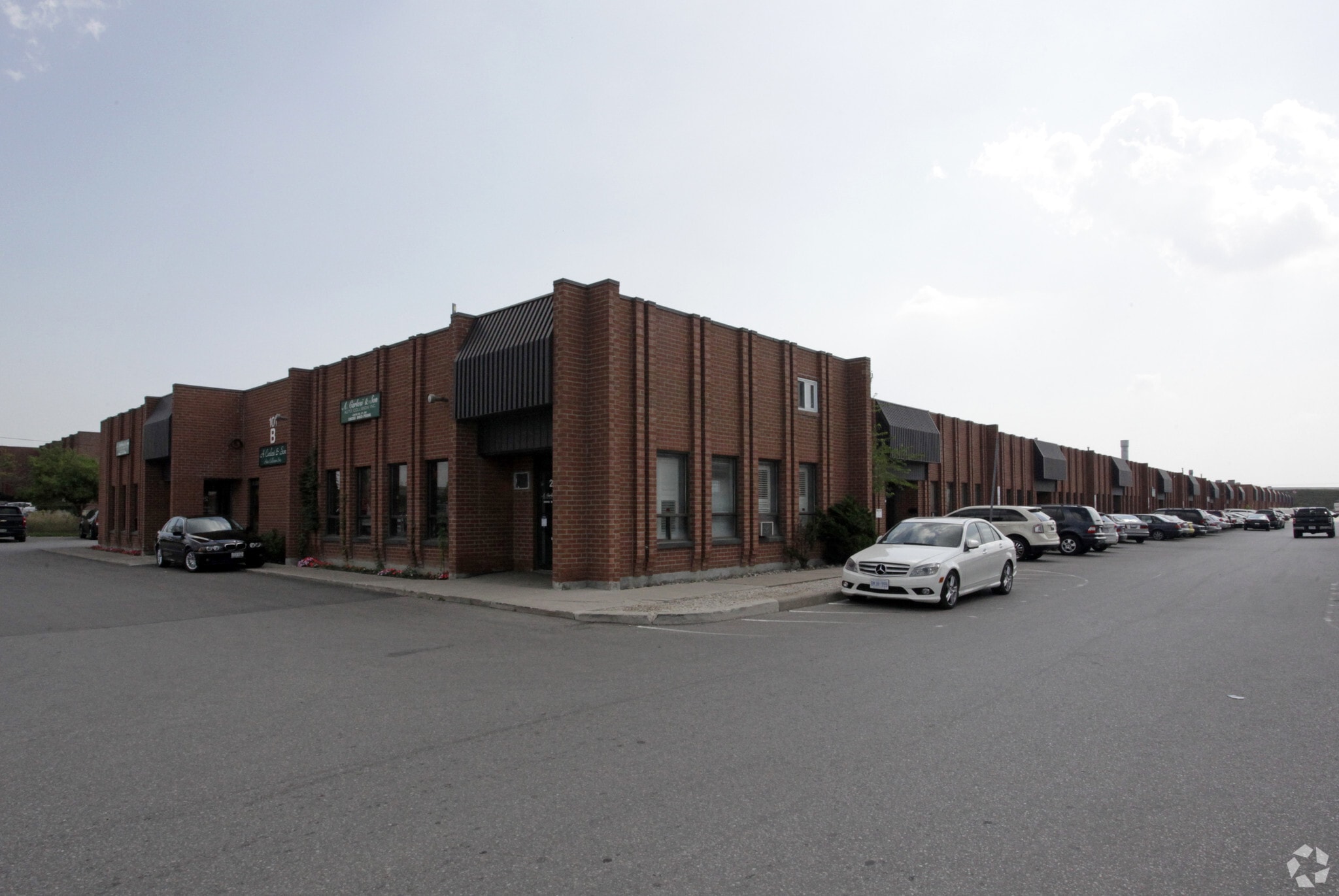 101 Freshway Dr, Vaughan, ON for sale Primary Photo- Image 1 of 3