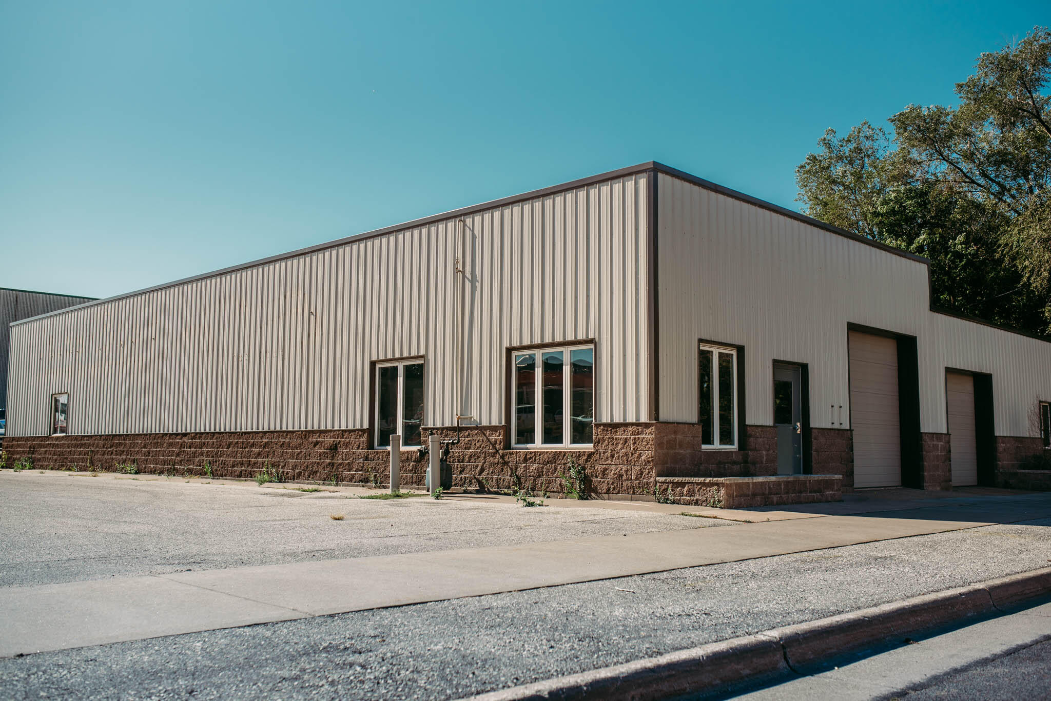 1102 Island St, La Crosse, WI for sale Primary Photo- Image 1 of 23