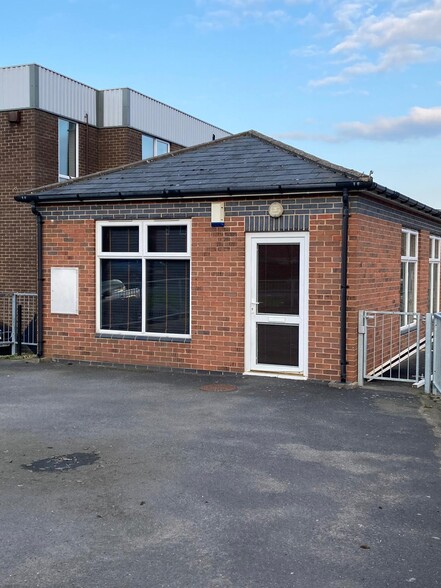 Leicester Rd, Lutterworth for lease - Building Photo - Image 2 of 12