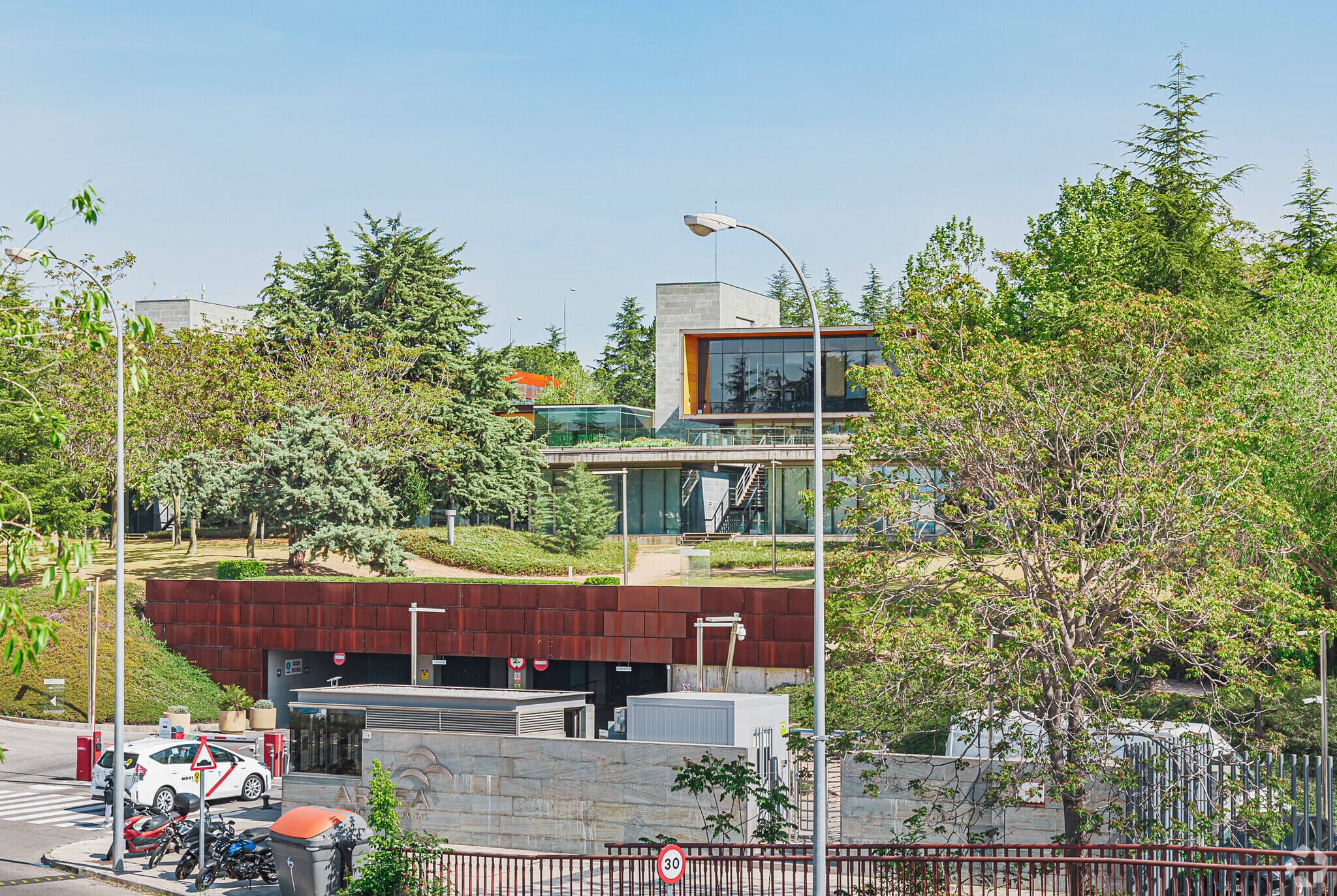 Carretera de Fuencarral a Alcobendas, 5, Alcobendas, Madrid for lease Primary Photo- Image 1 of 7