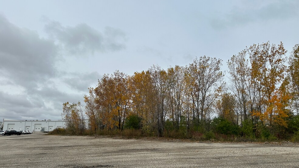 N936 Quality Dr, Greenville, WI à louer - Photo du bâtiment - Image 3 de 4