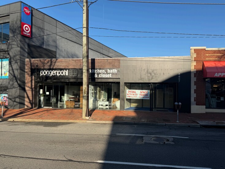6807 Wisconsin Ave, Chevy Chase, MD à louer - Photo du bâtiment - Image 1 de 4