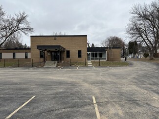 Plus de détails pour 515 W Bridge St, Owatonna, MN - Bureau à vendre