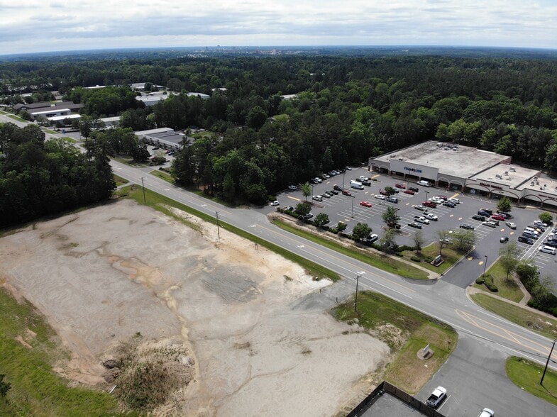 4618 Hillsborough Rd, Durham, NC for sale - Building Photo - Image 2 of 7
