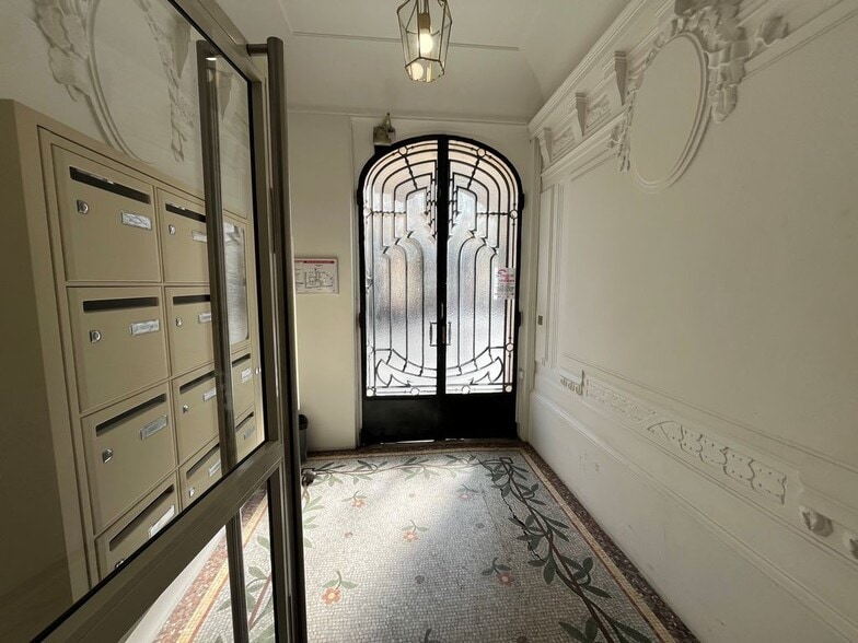 290 Rue De Vaugirard, Paris à vendre - Hall d’entrée - Image 3 de 3