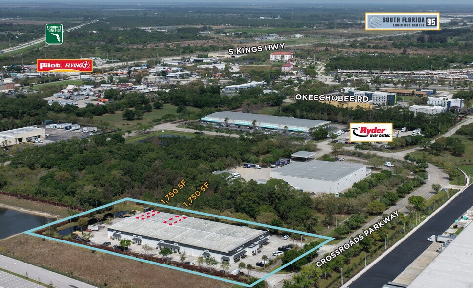 3802-3815 Crossroads Pky, Fort Pierce, FL à louer - Photo du bâtiment - Image 2 de 6