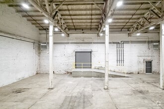 300 Jefferson St, Camden, NJ for lease Interior Photo- Image 2 of 3