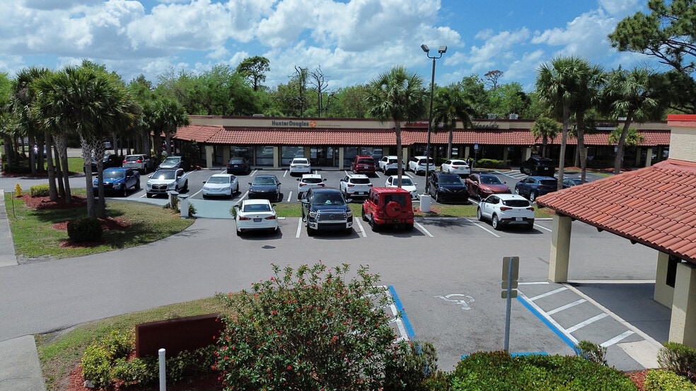 15250 S US 41/ Tamiami Trl, Fort Myers, FL for lease - Primary Photo - Image 1 of 14