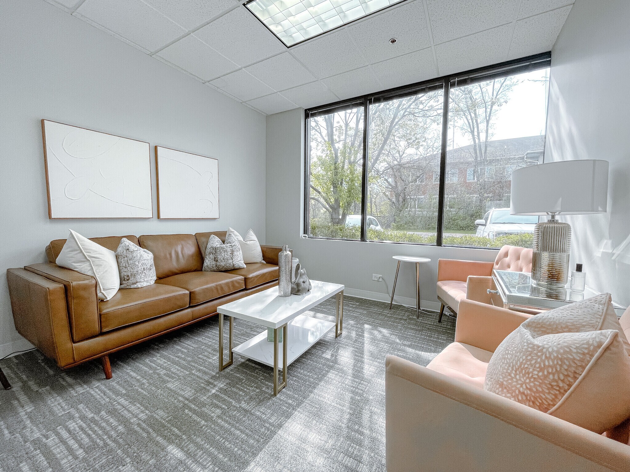 2325 Dean St, St Charles, IL for lease Interior Photo- Image 1 of 9