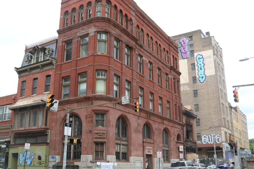 200 W Fayette St, Baltimore, MD à vendre - Photo du bâtiment - Image 3 de 13