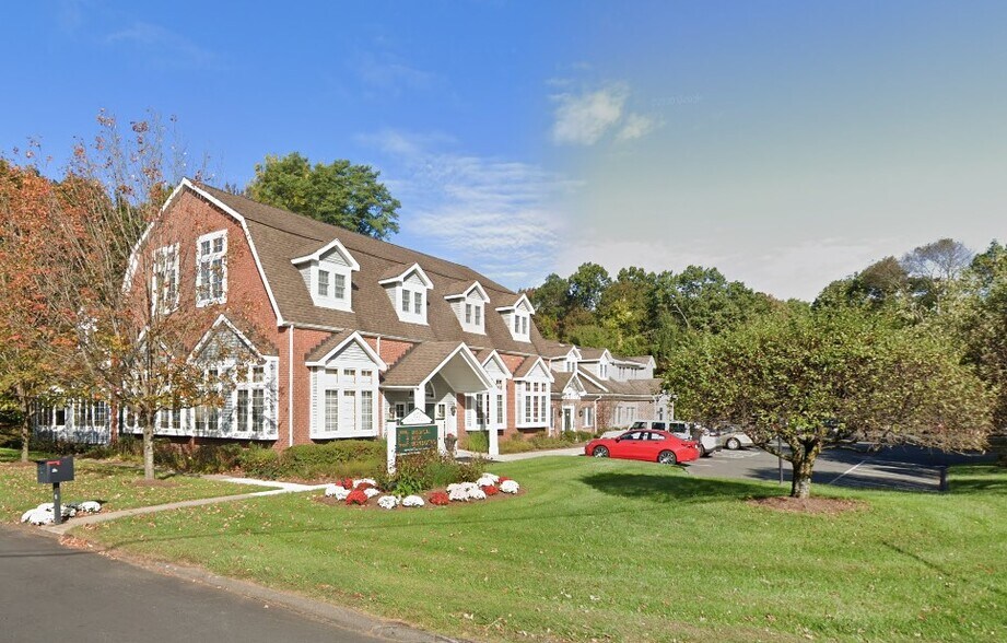 1170 Ellington Rd, South Windsor, CT à vendre - Photo du bâtiment - Image 2 de 13