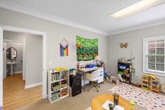 555 Sun Valley Dr, Roswell, GA à louer Photo intérieure- Image 2 de 3