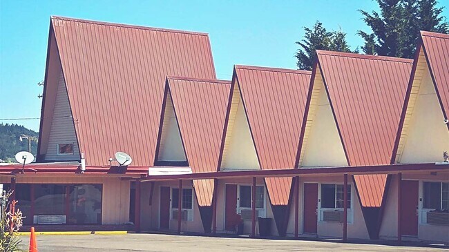 More details for 581 John Long Rd, Oakland, OR - Hospitality for Sale