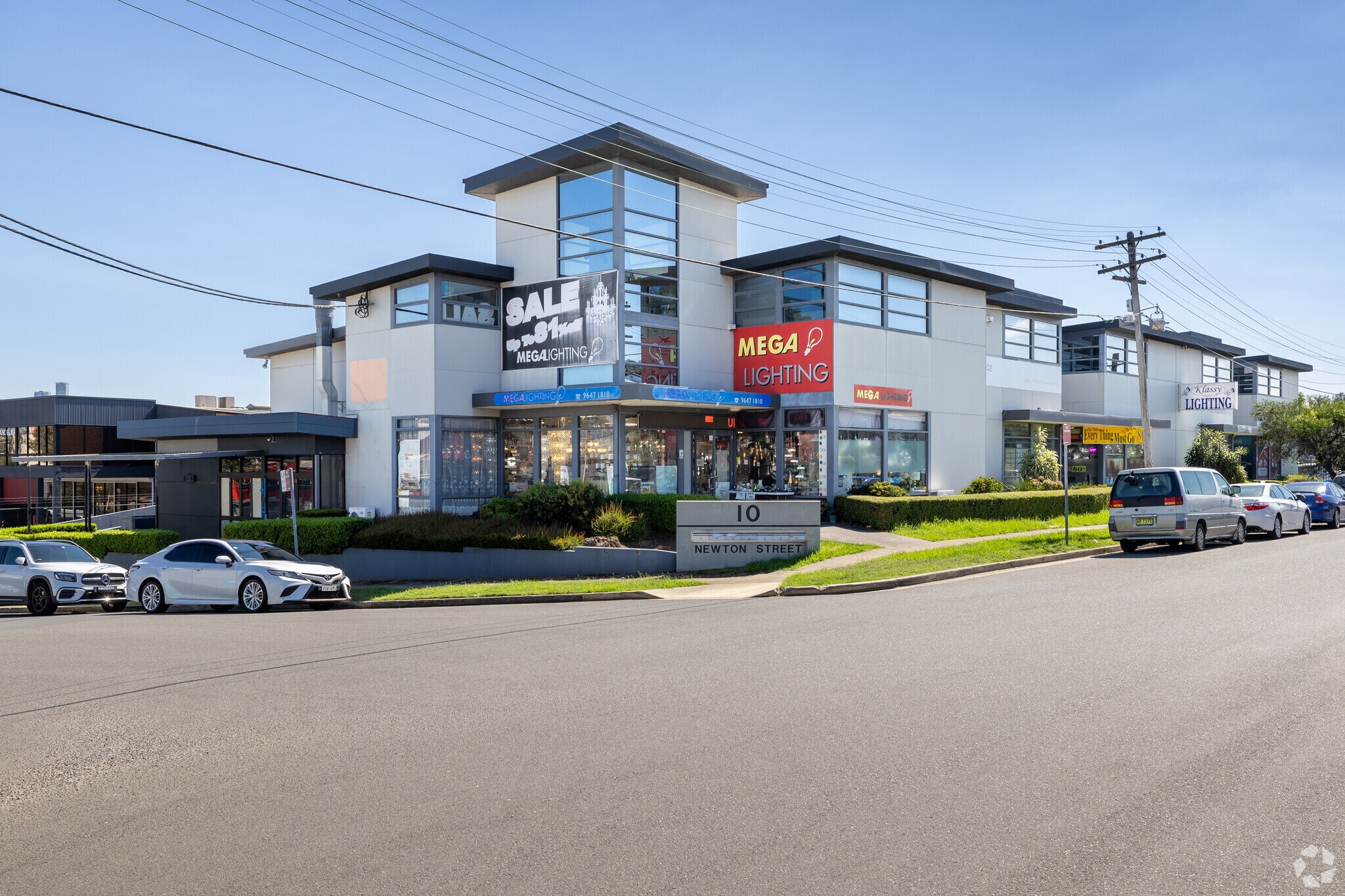 8-14 Newton St S, Auburn for lease Primary Photo- Image 1 of 5