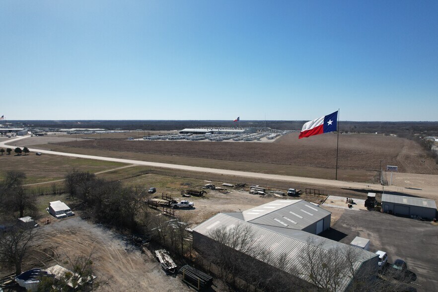 W I-35 & CR 604 E, Alvarado, TX à vendre - Photo du bâtiment - Image 2 de 2