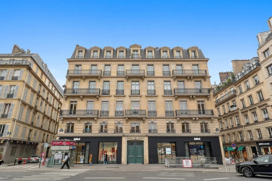 21 Place De La Madeleine, Paris for lease - Building Photo - Image 1 of 16