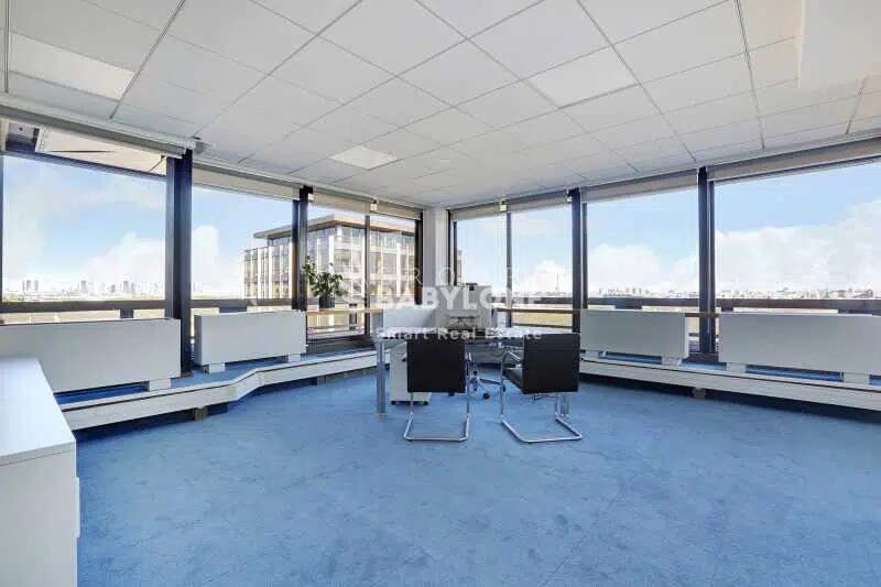 1 Rue Royale, Saint-Cloud for lease Interior Photo- Image 1 of 70