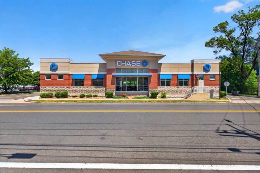 149 Amity Rd, New Haven, CT for sale - Building Photo - Image 2 of 6