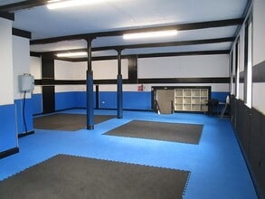 Eastwood St, Bradford for lease Interior Photo- Image 2 of 5