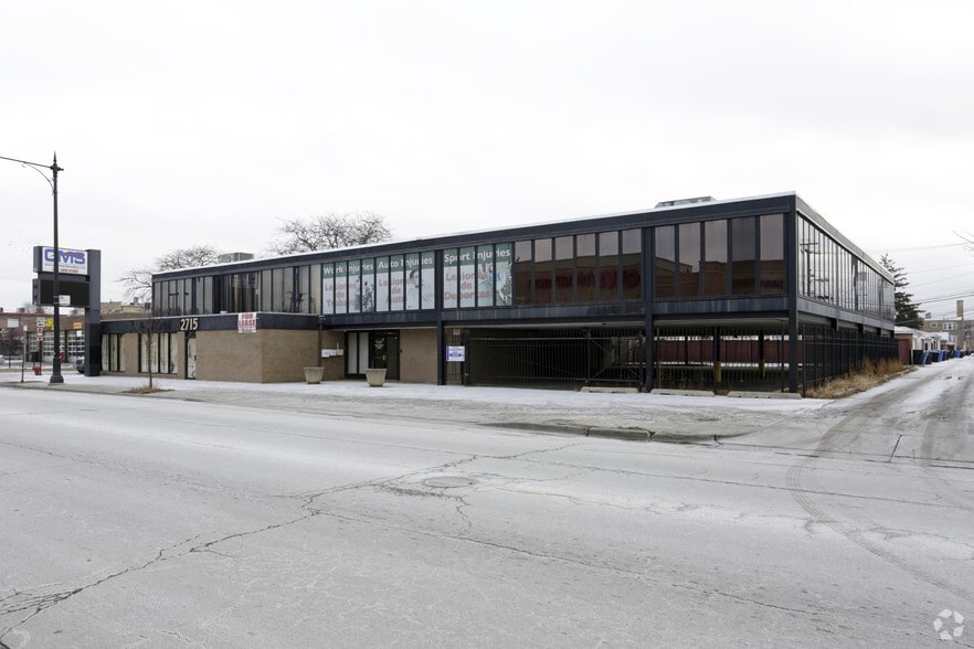 2715 N Central Ave, Chicago, IL à louer - Photo principale - Image 2 de 22