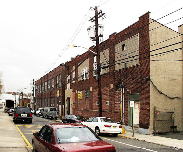 588 56th St, West New York, NJ for sale - Building Photo - Image 1 of 1