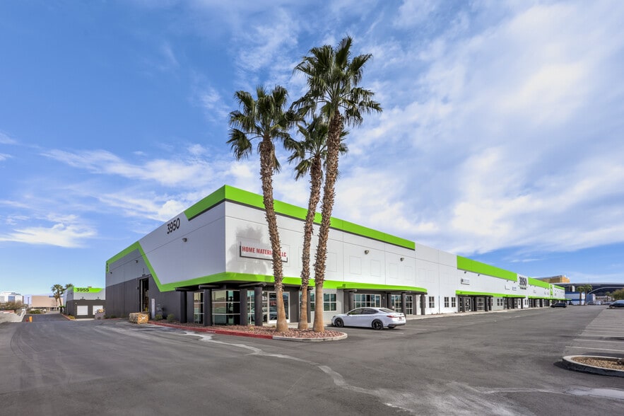 3955 W Mesa Vista Ave, Las Vegas, NV for lease - Building Photo - Image 3 of 9