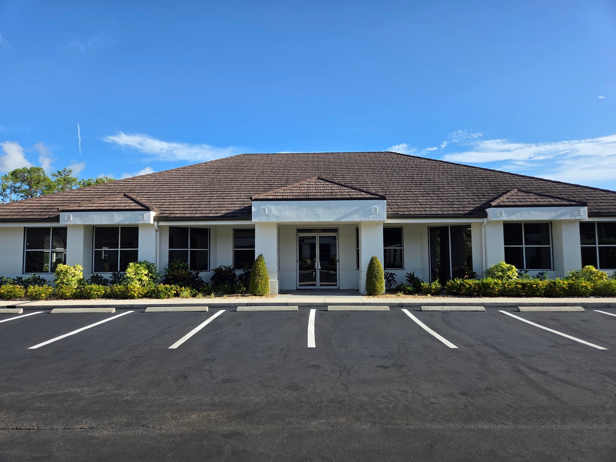 5400 Park Central Ct, Naples, FL for sale Building Photo- Image 1 of 19