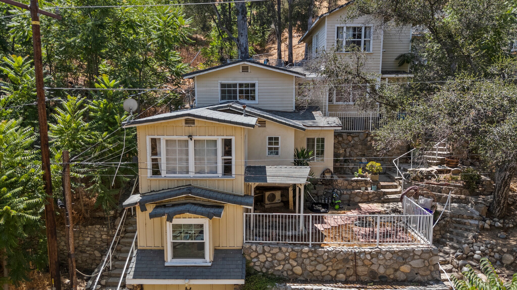 11346 Santol Dr, Sylmar, CA à vendre Photo du bâtiment- Image 1 de 1