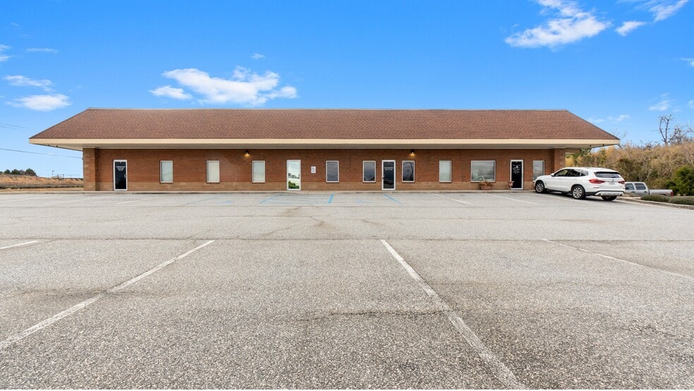 922 E Jefferson St, Americus, GA for lease - Building Photo - Image 2 of 11
