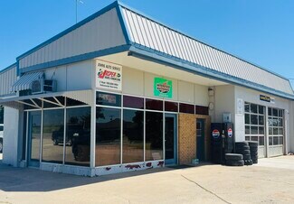 Plus de détails pour 2000 W Walnut St, Herington, KS - Commerce de détail à vendre