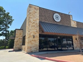 1905 Longmire Rd, Conroe, TX for lease Interior Photo- Image 2 of 27