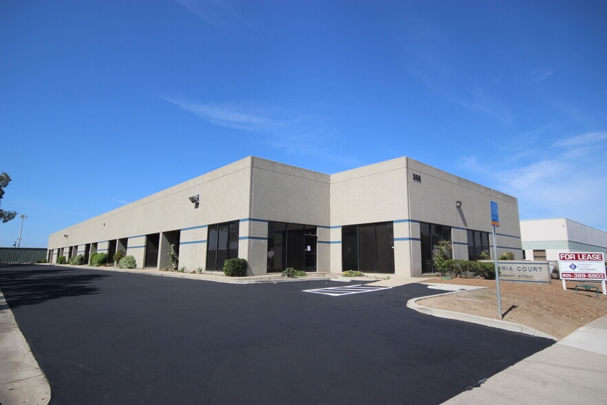 255 Lambert St, Oxnard, CA for lease - Building Photo - Image 2 of 4