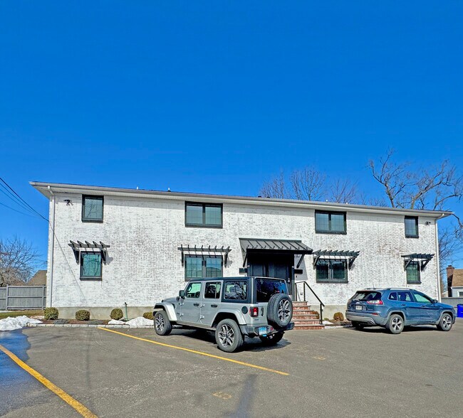 42 Poe Ct, Fairfield, CT à vendre - Photo principale - Image 1 de 10