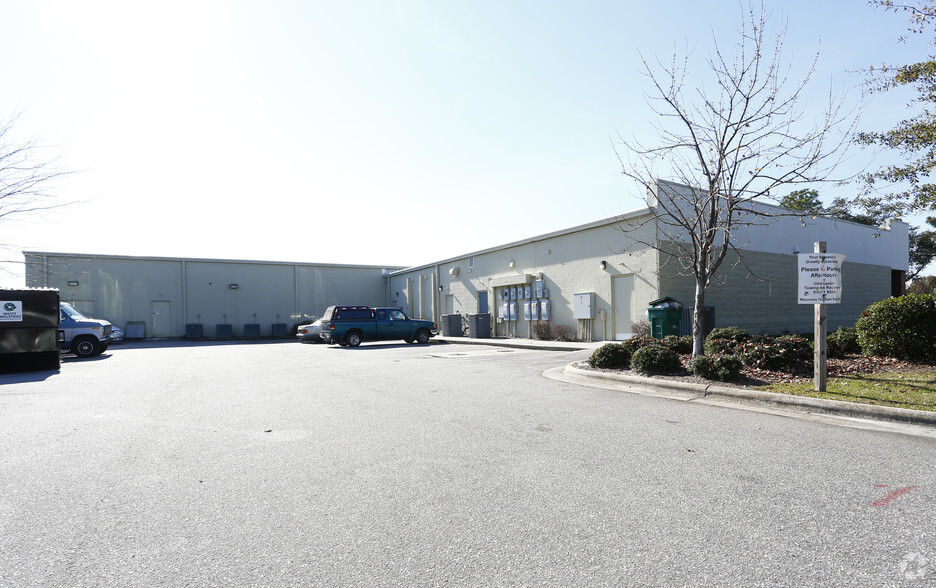 6331 Carolina Beach Rd, Wilmington, NC for lease - Building Photo - Image 3 of 3