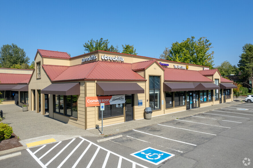 700 NW Gilman Blvd, Issaquah, WA for sale - Primary Photo - Image 1 of 1