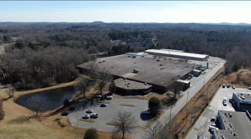 1 Parrish Dr, Randleman, NC à louer - Photo du bâtiment - Image 2 de 7