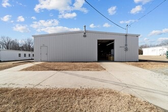 206 E Frazier Ave, Liberty, NC for lease Building Photo- Image 1 of 6